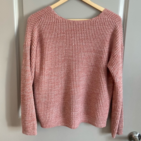 FOREVER 21 SWEATER SIZE S - Picture 3 of 4